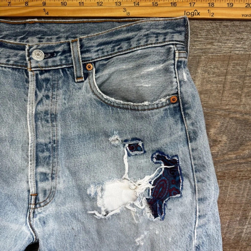 Levi's 501xx Vintage Jeans 33x33 Light Wash Blue Distressed Button Fly Thrashed
